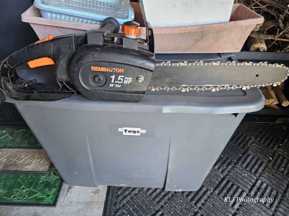 Remington 1.5 Peak HP 14" Electric Chainsaw - photo 2