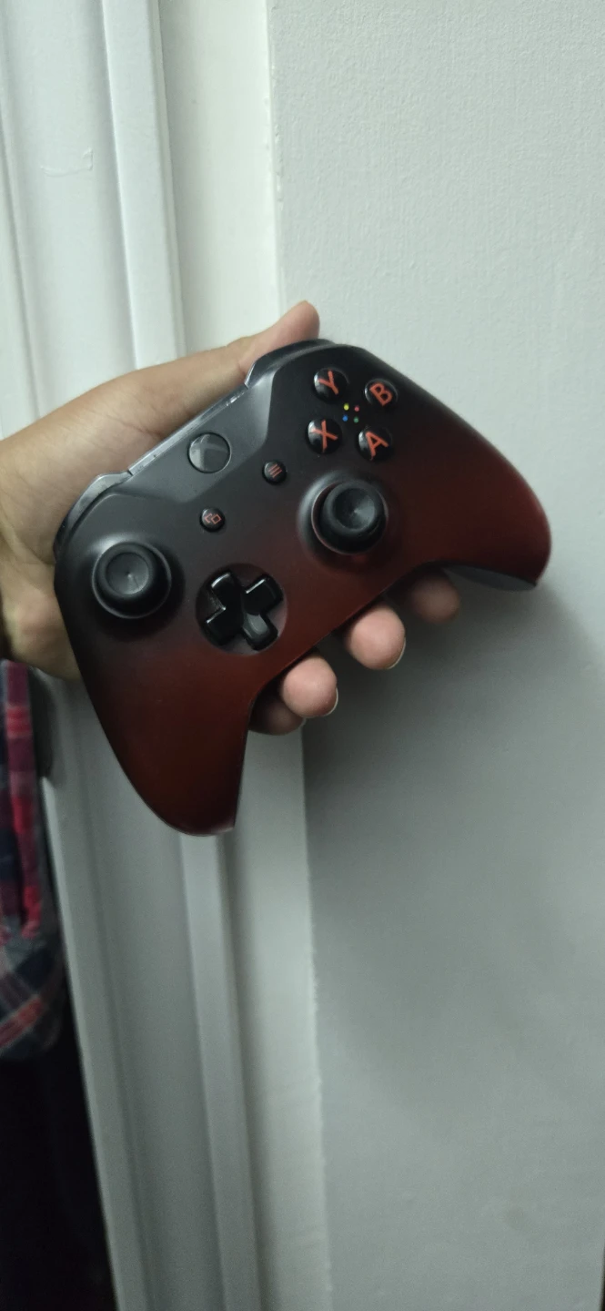 SPECIAL EDITION 🔥Xbox Wireless Controller - Red/Black Fade - photo 2