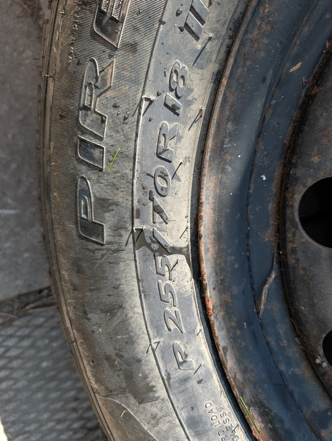 Pirelli Scorpion 245/70/18
