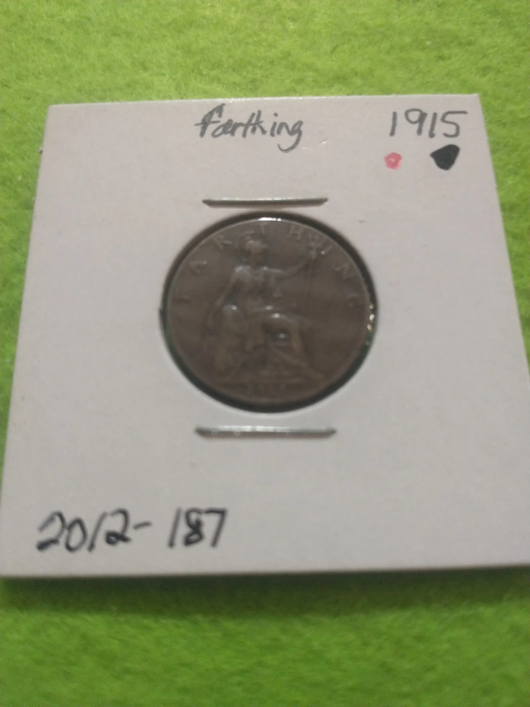 1915 George V English Farthing Coin - photo 2