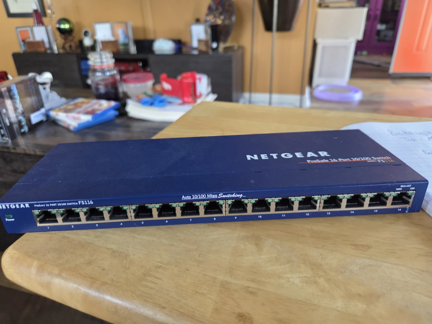 NETGEAR ProSafe 16 Port 10/100 Switch FS116 - photo 3