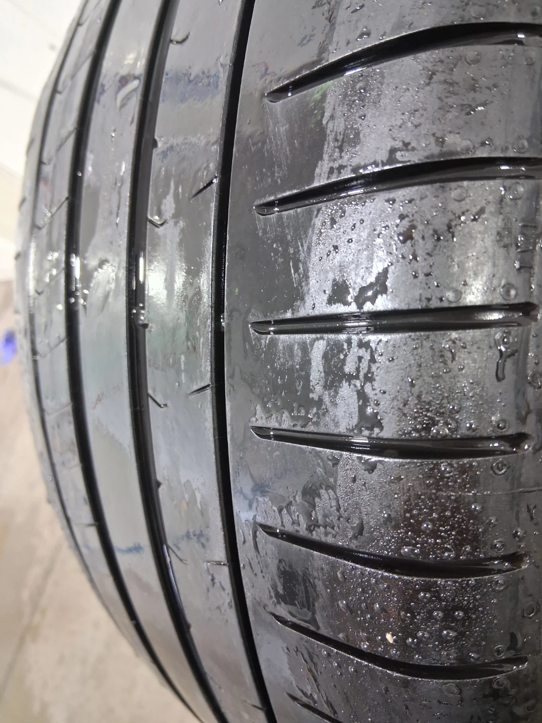 275/30 R20  97Y PIRELLI P ZERO SUMMER TIRE - photo 2