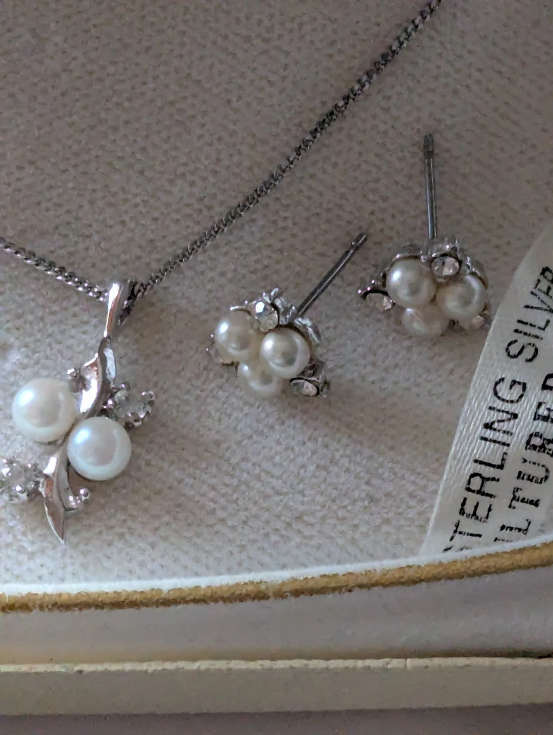 Pearl and Crystal Necklace and Earring Set - photo 2