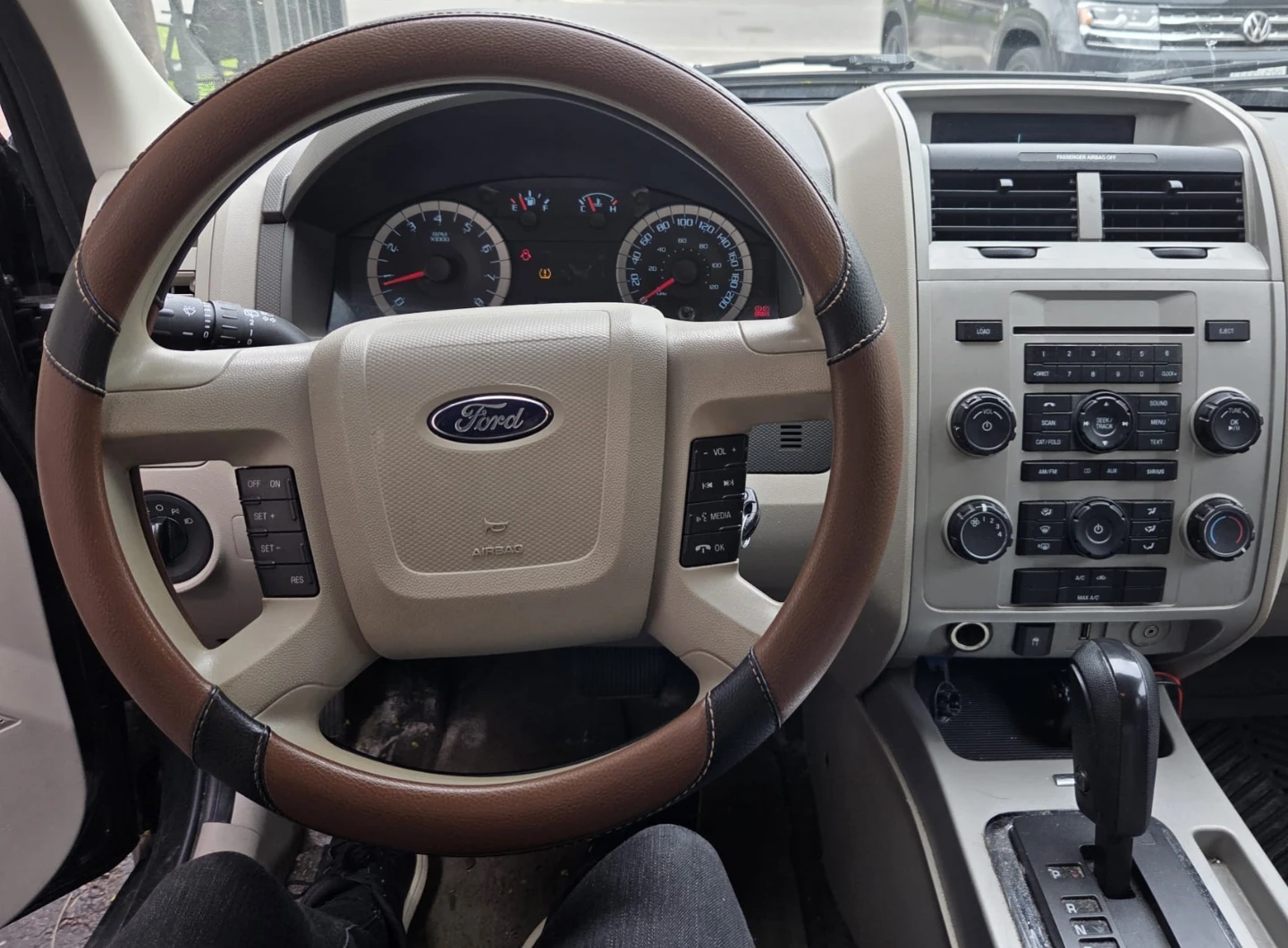 Ford Escape 2010 SUV As is - photo 5