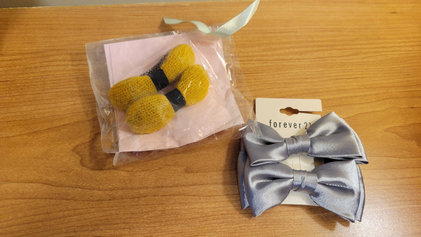 Forever 21 Silver Bow Hair Clips & Yellow Hair Clips - photo 2