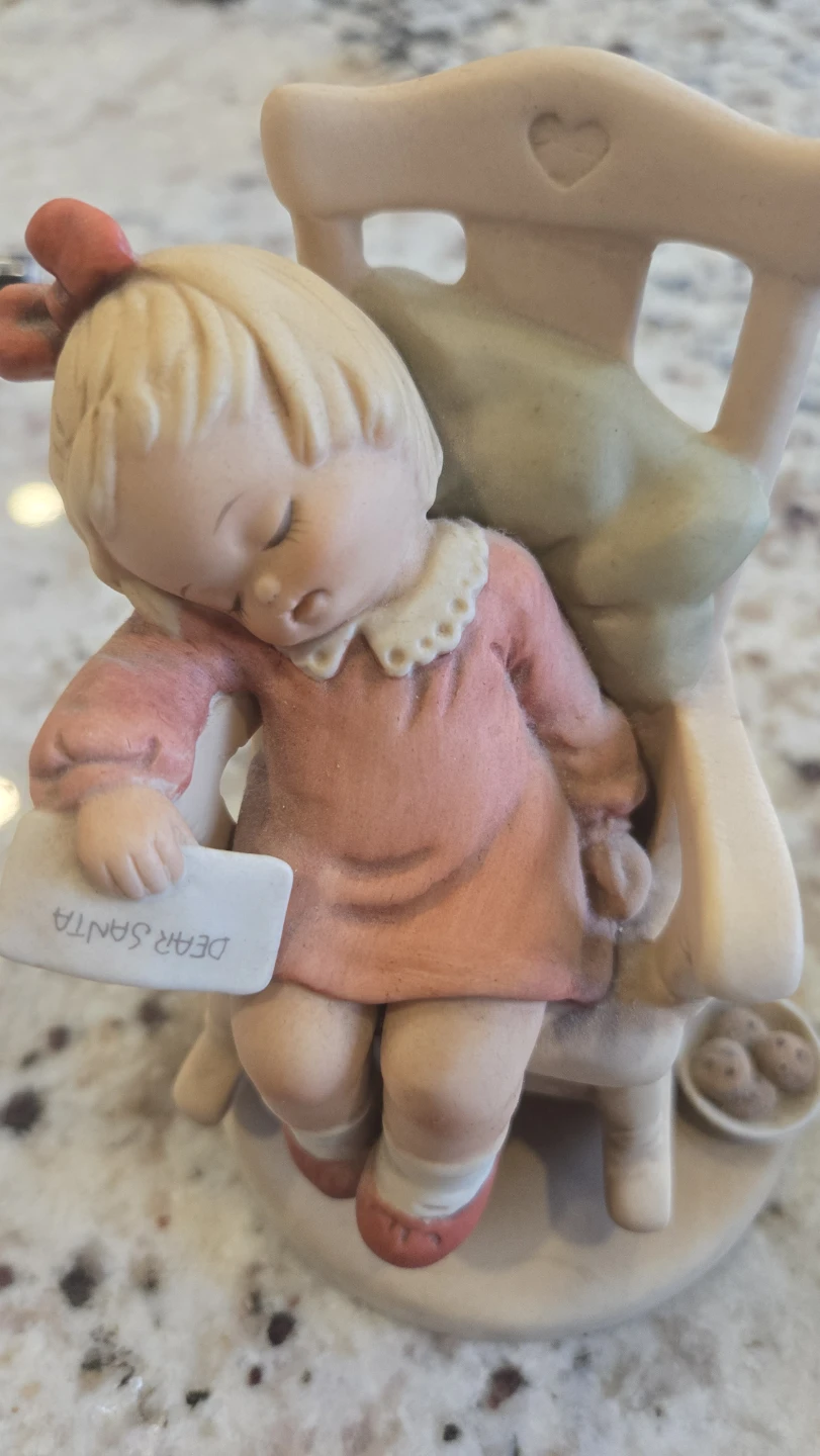 Memories of Yesterday Welcome Santa! Figurine