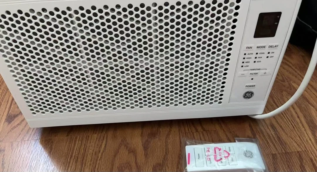 GE Window Air Conditioner - photo 3