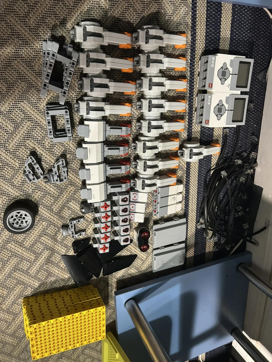 LEGO MINDSTORMS EV3 Education Robots price is negotiable