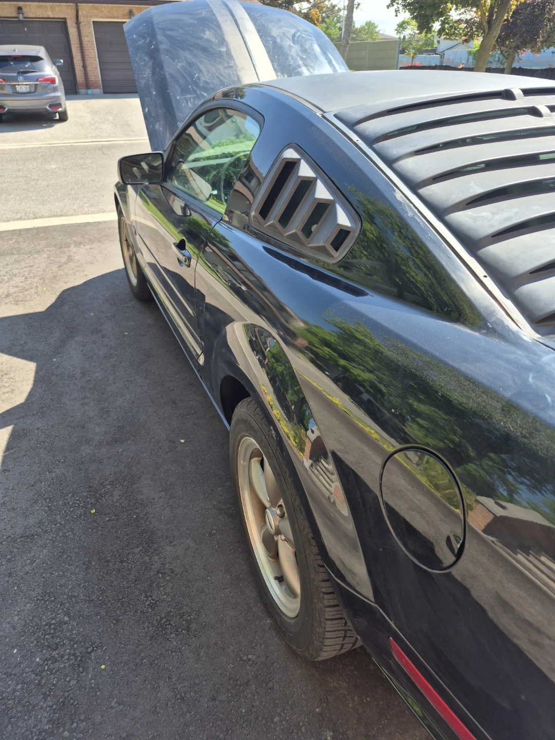 Black Ford Mustang GT Convertible - photo 3