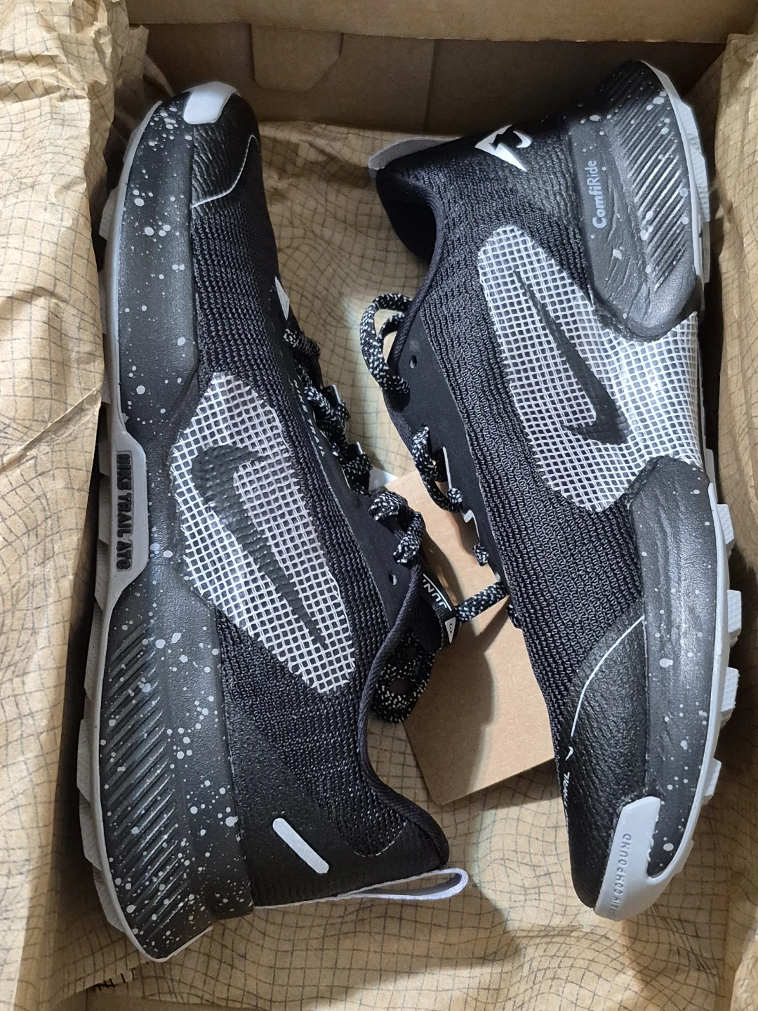 BNIB)Nike Juniper Trail 3 Size 7 Running Shoes