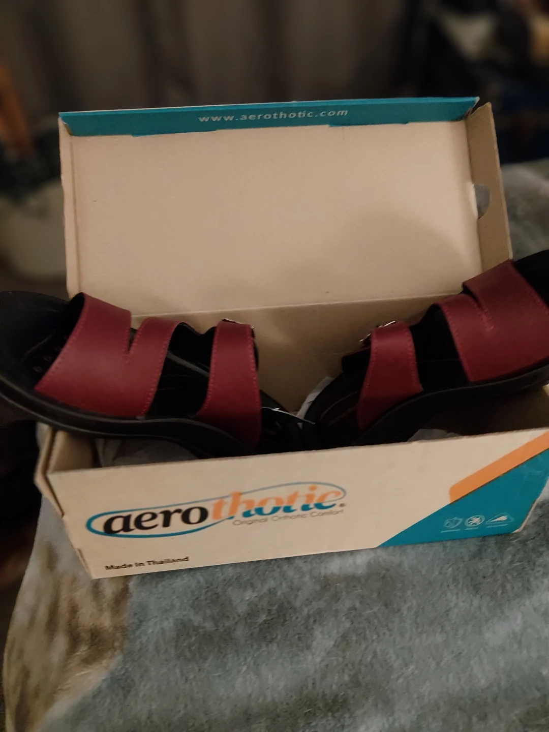 AEROTHOTIC Red Orthotic Comfort Sandals Size 36