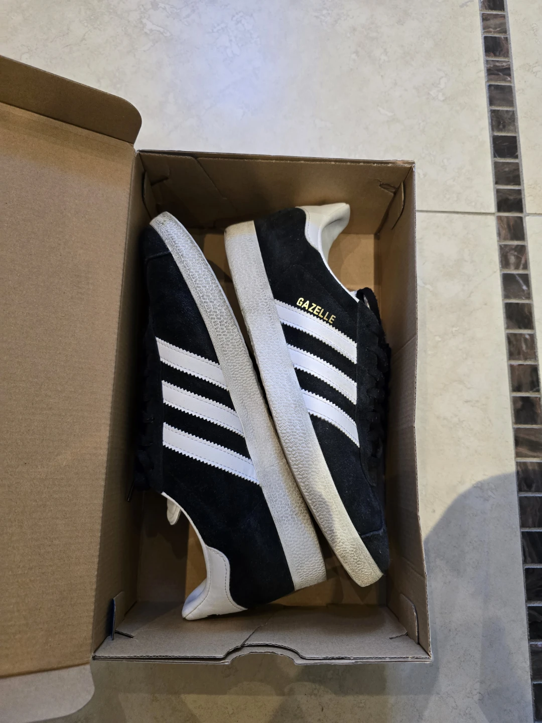 Adidas Gazelle Black Suede - Size US 9 - photo 4