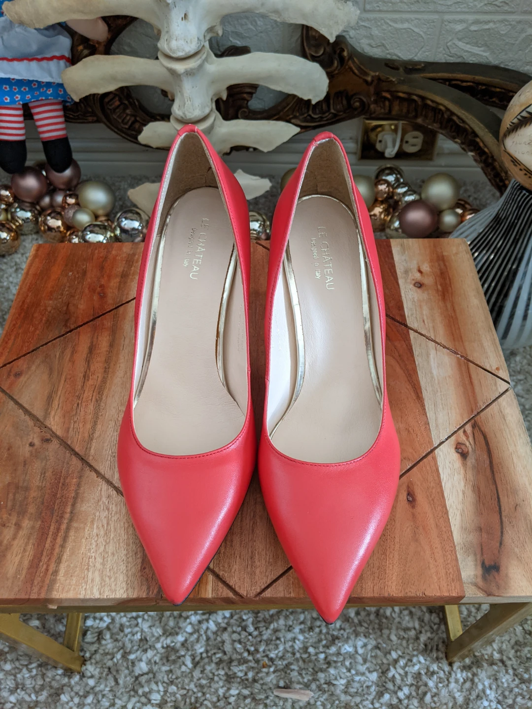 Le Château Women's Red Pointed Toe Heels Size 8 - photo 2