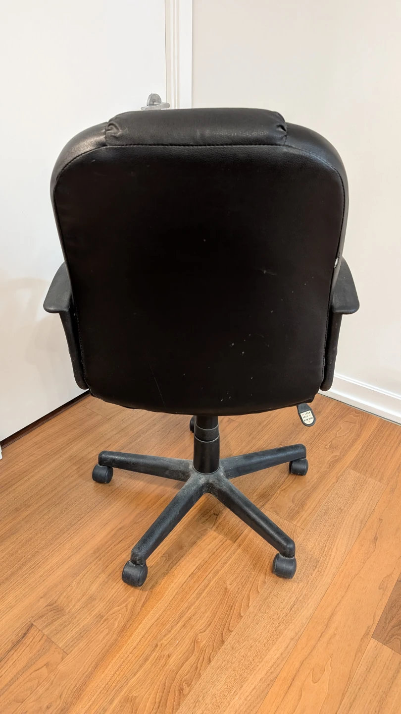 Black Office Chair - photo 2