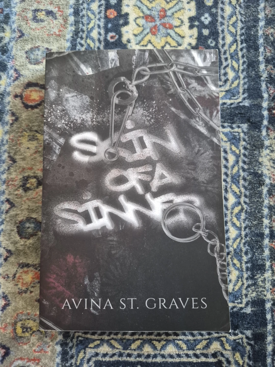 Fourth Wing by Rebecca Yarros Paperback - photo 3