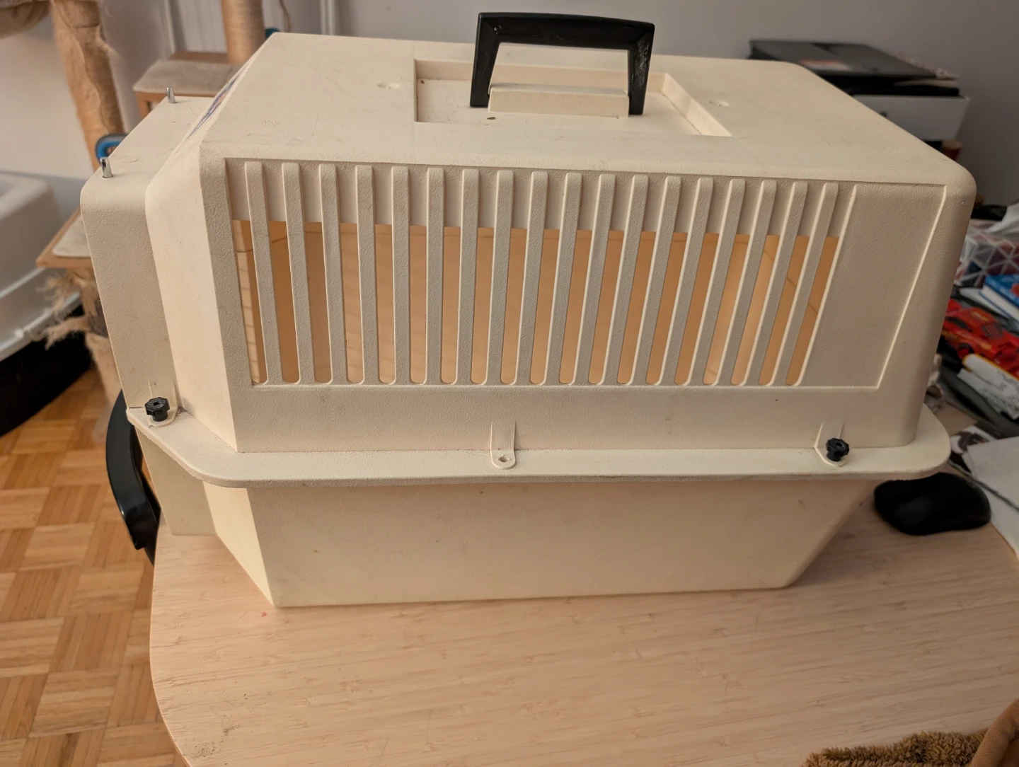 Pet Keeper Plastic Pet Carrier with Metal Door - photo 4