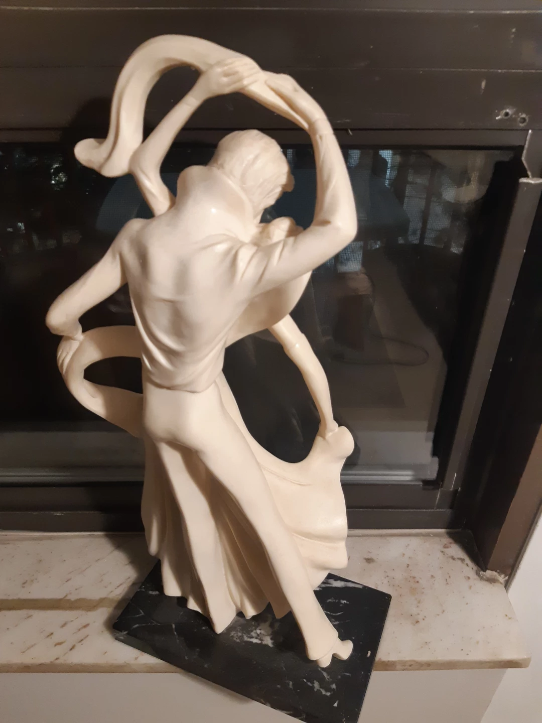 Figurine of a Dancing Couple - photo 2