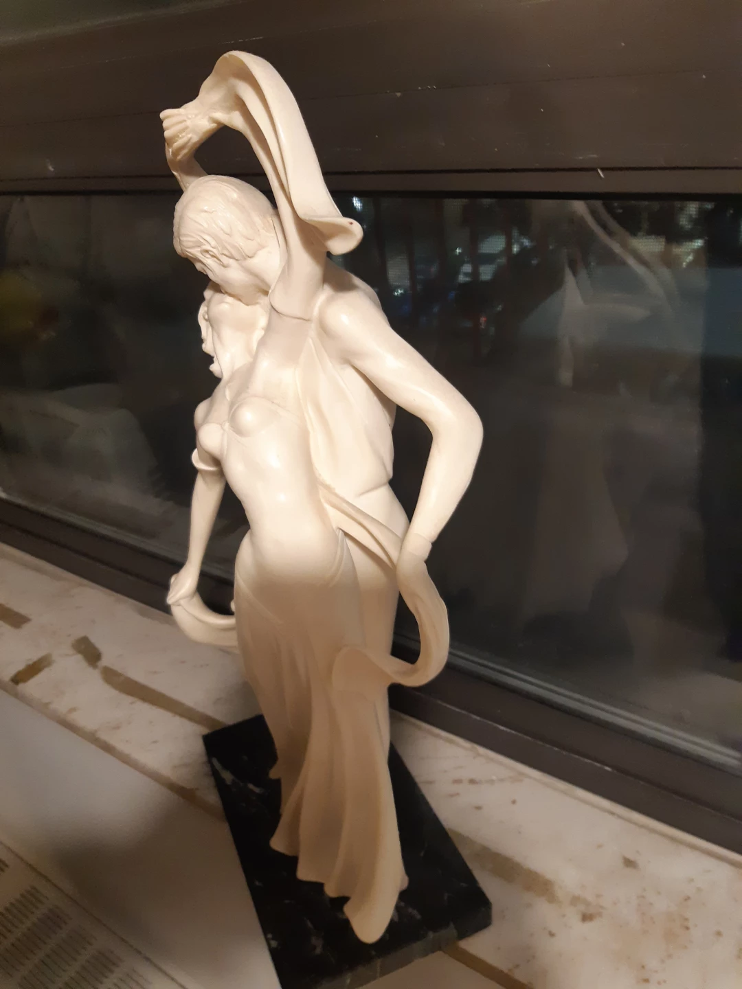 Figurine of a Dancing Couple - photo 3