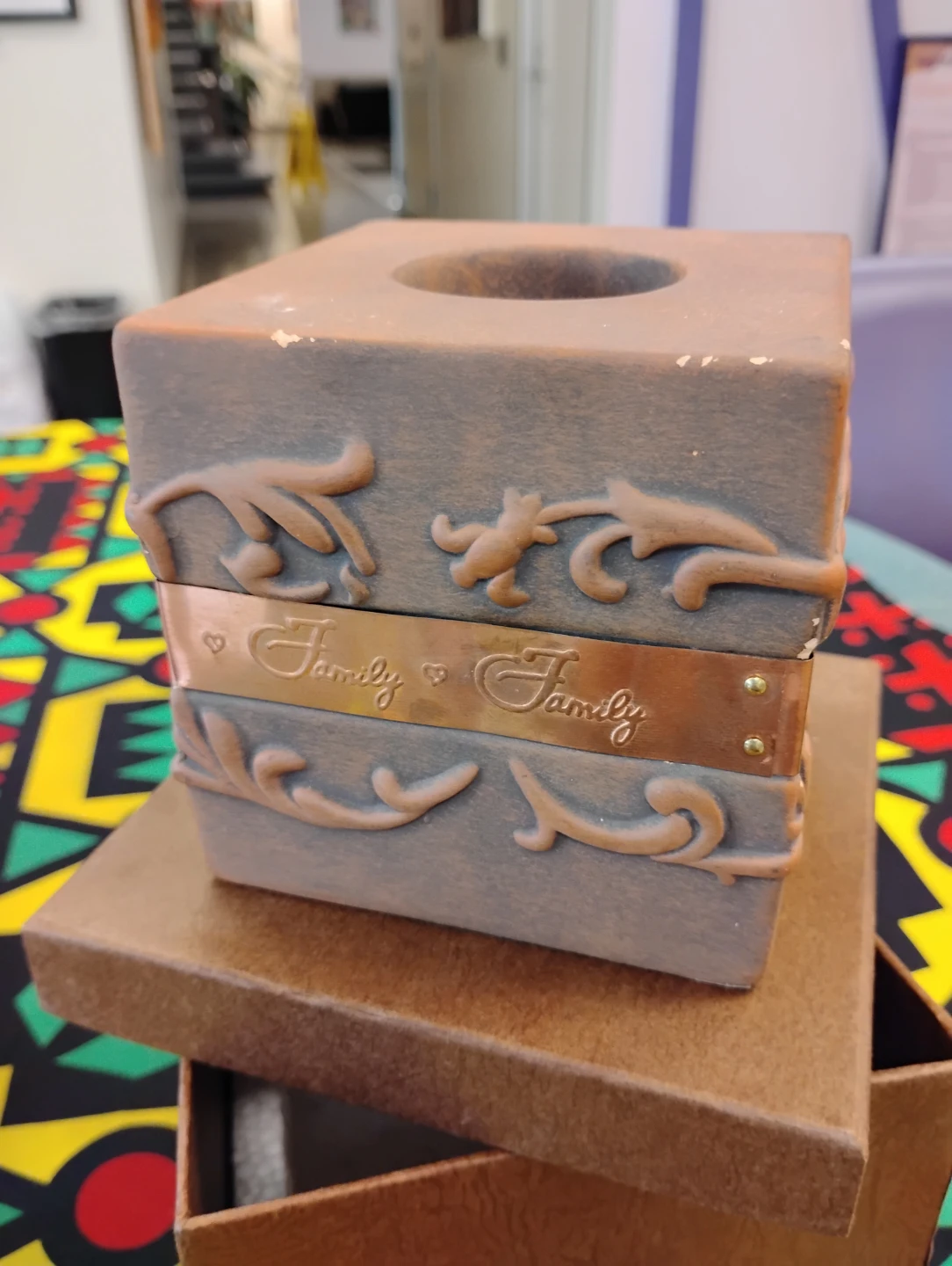 Decorative "Family" Tissue Box Cover - photo 5
