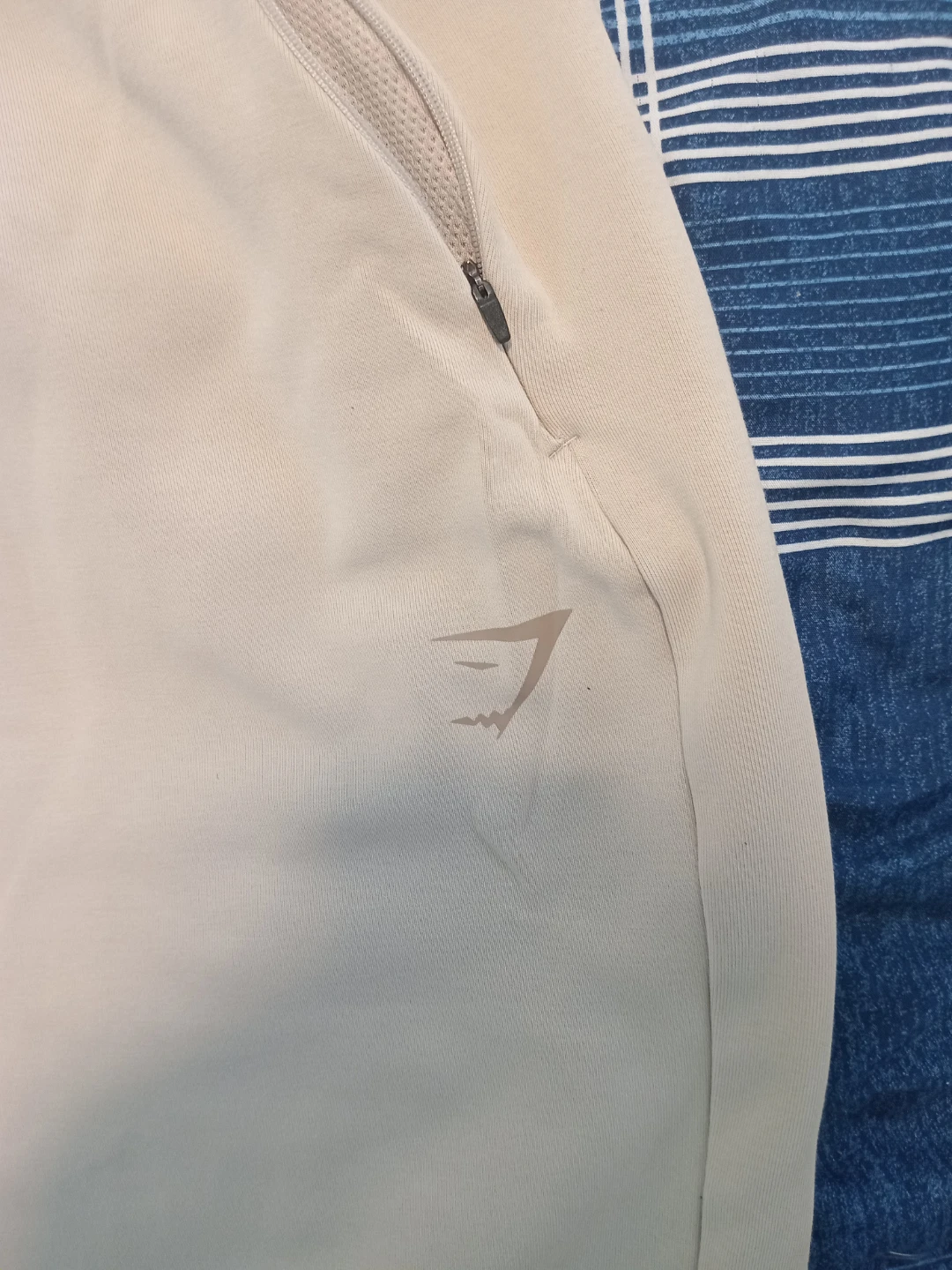 Gymshark gold badge joggers size xl - photo 2