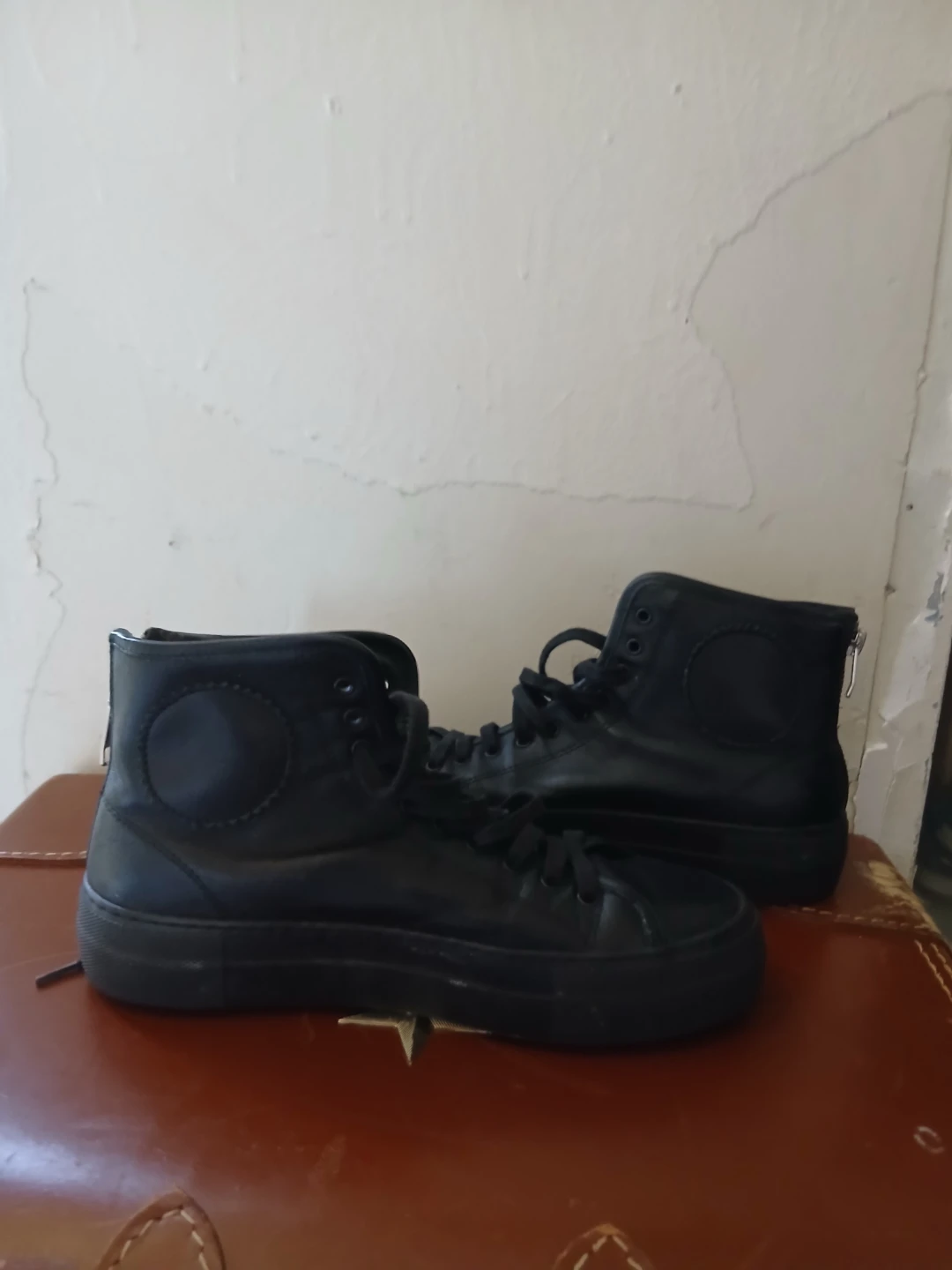 Common Projects Black Leather High-Top Sneakers - photo 4