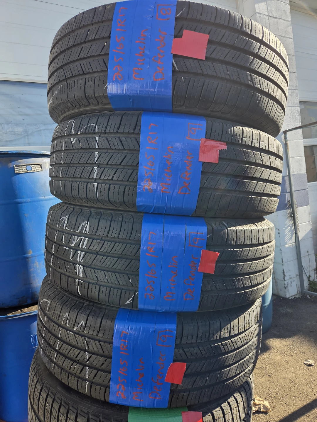 Michelin Defender LTX M/S 235/65R17