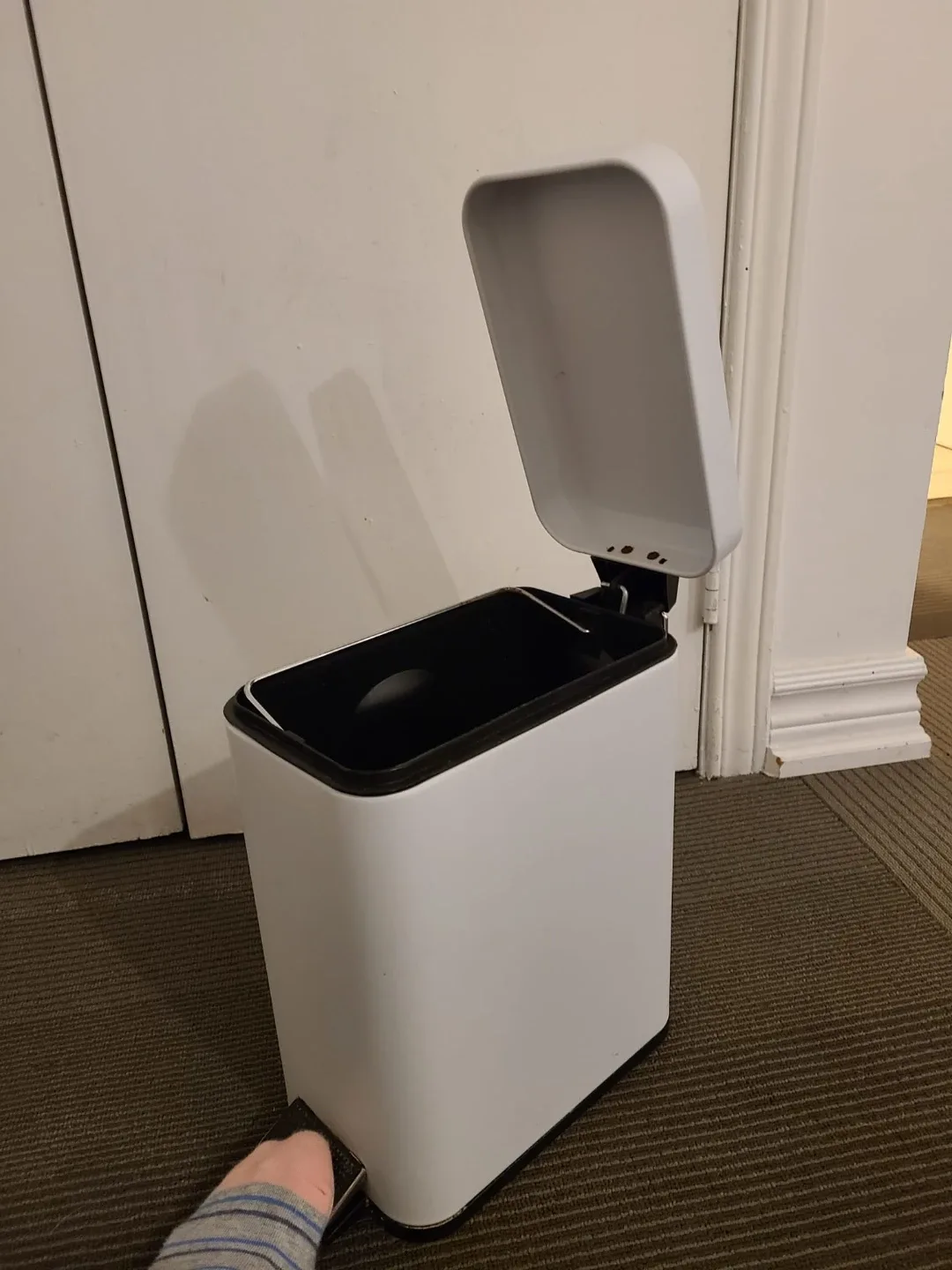 White Pedal Bin - photo 2