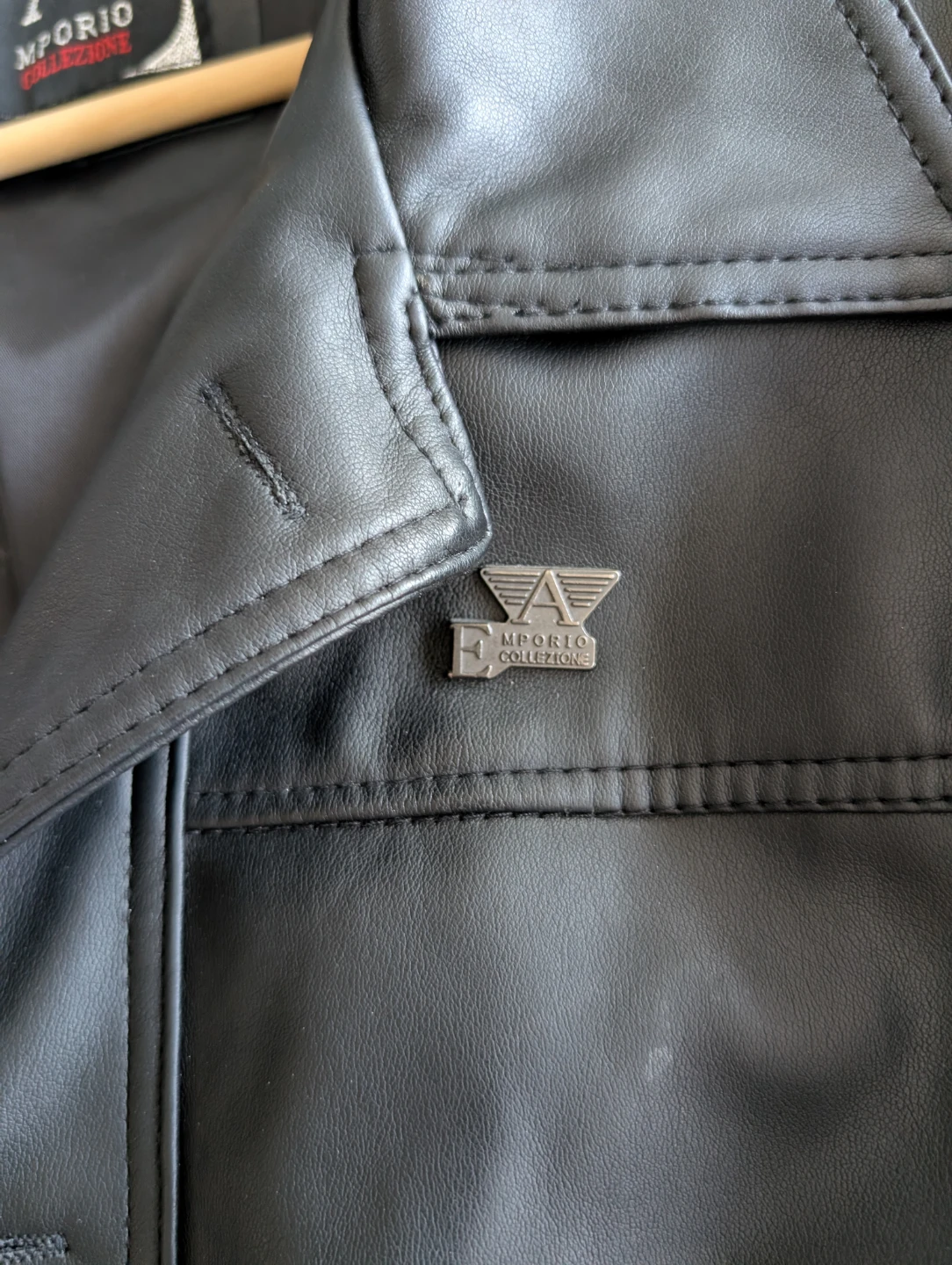 Emporio Collezione (Armani) Black Leather Button-Front Jacket - photo 3