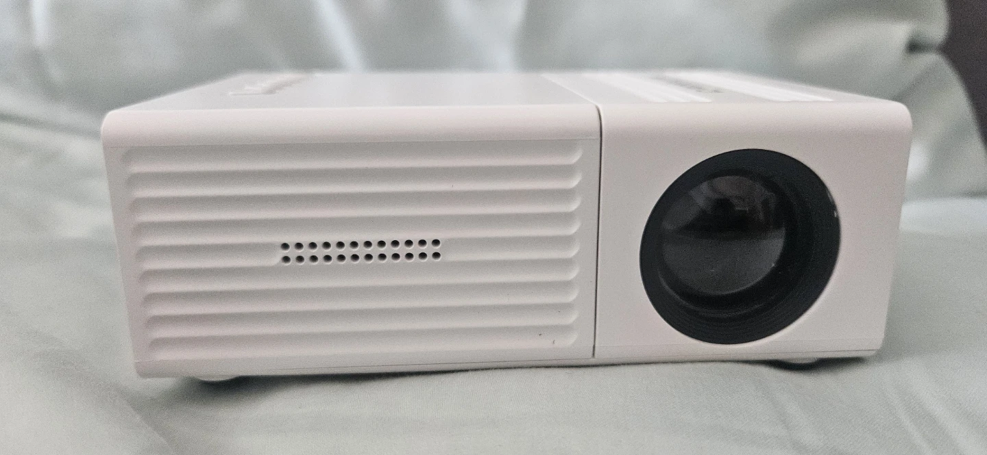 Z1 Mini Projector NEW - photo 2