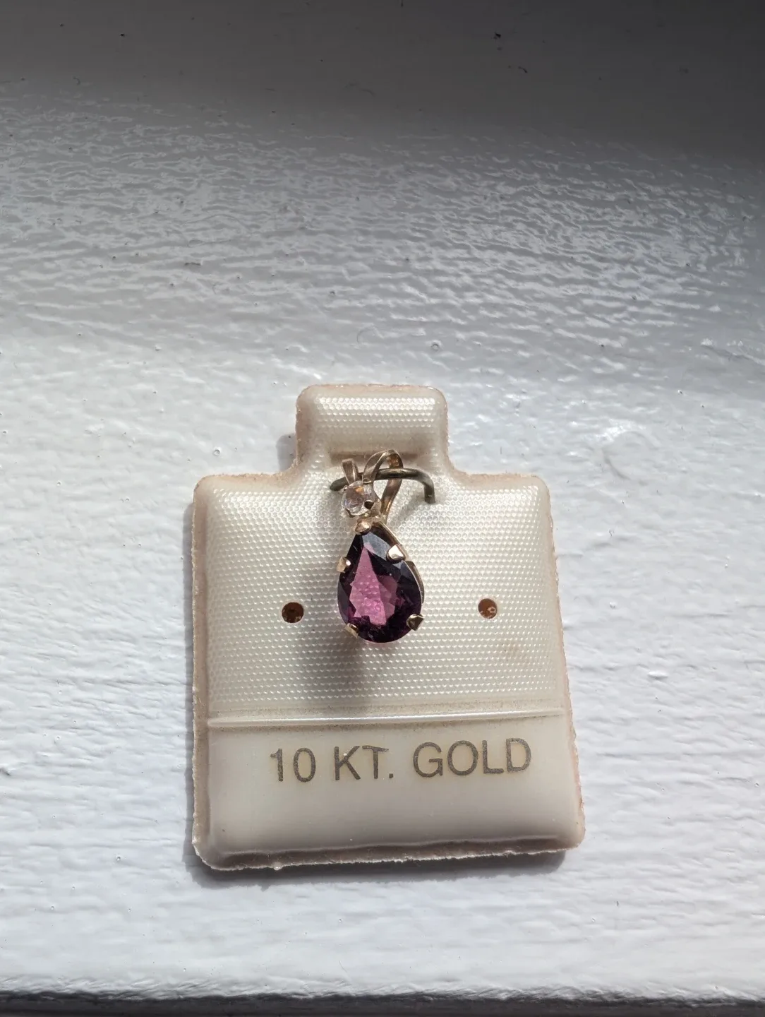 Brand New 10K Yellow Gold Garnet Pendant For Sale - photo 3