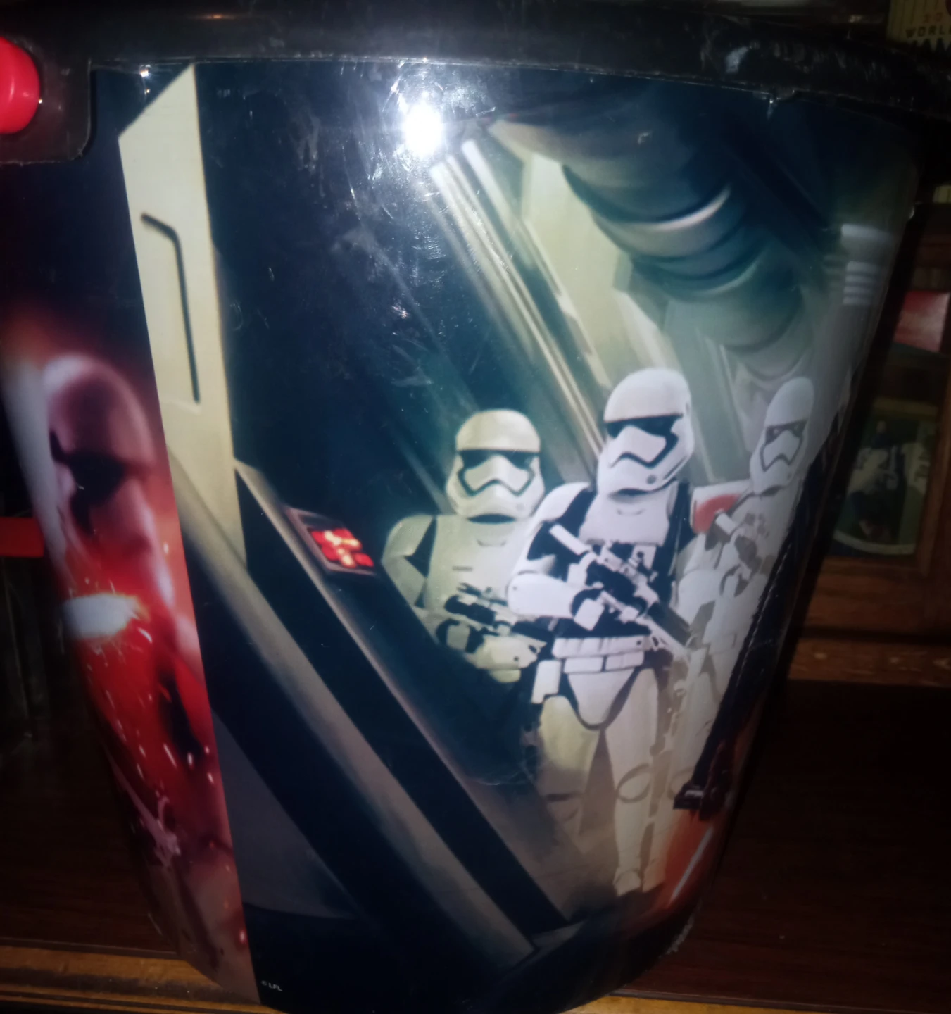 Star Wars Kylo Ren Bucket - photo 2
