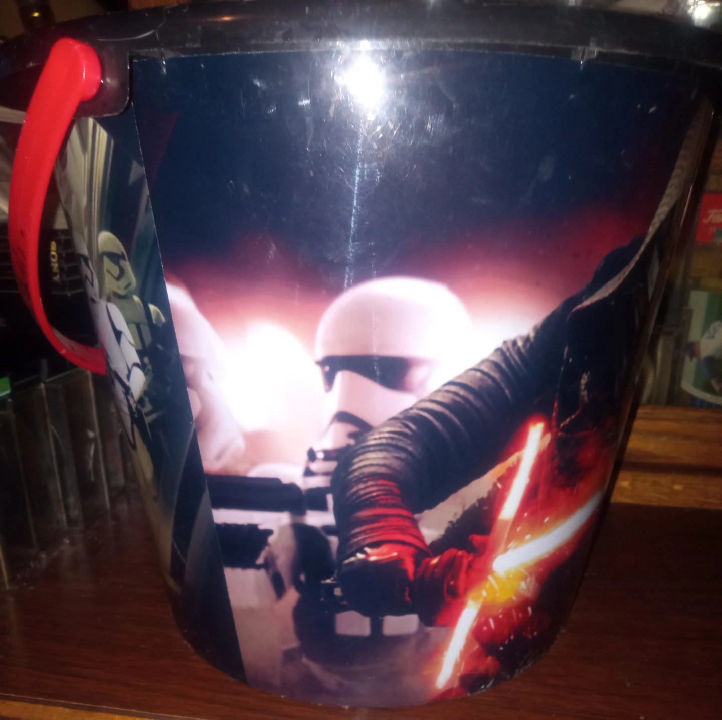 Star Wars Kylo Ren Bucket - photo 4
