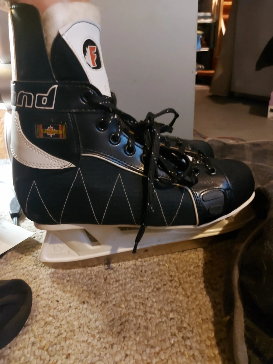 Ferland ice skates adult, used size 10 - photo 2
