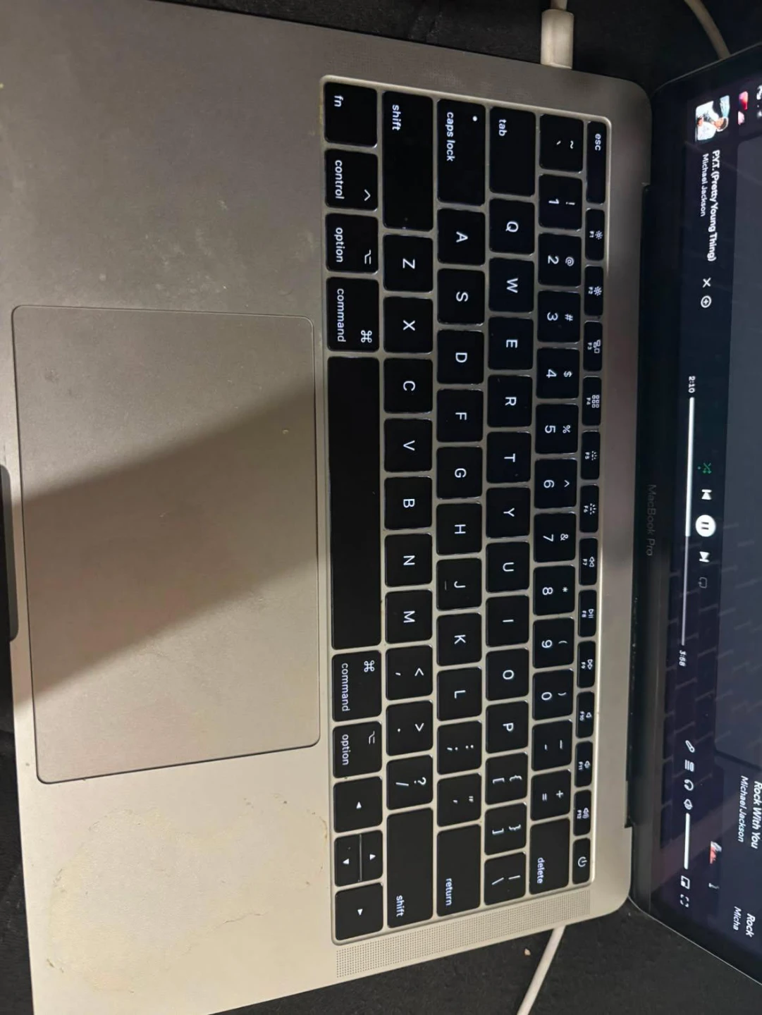 Apple MacBook Pro 13-inch (2017) - photo 2