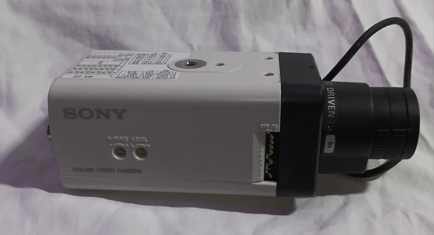 Sony Color Video Camera SSC-G113A - photo 3