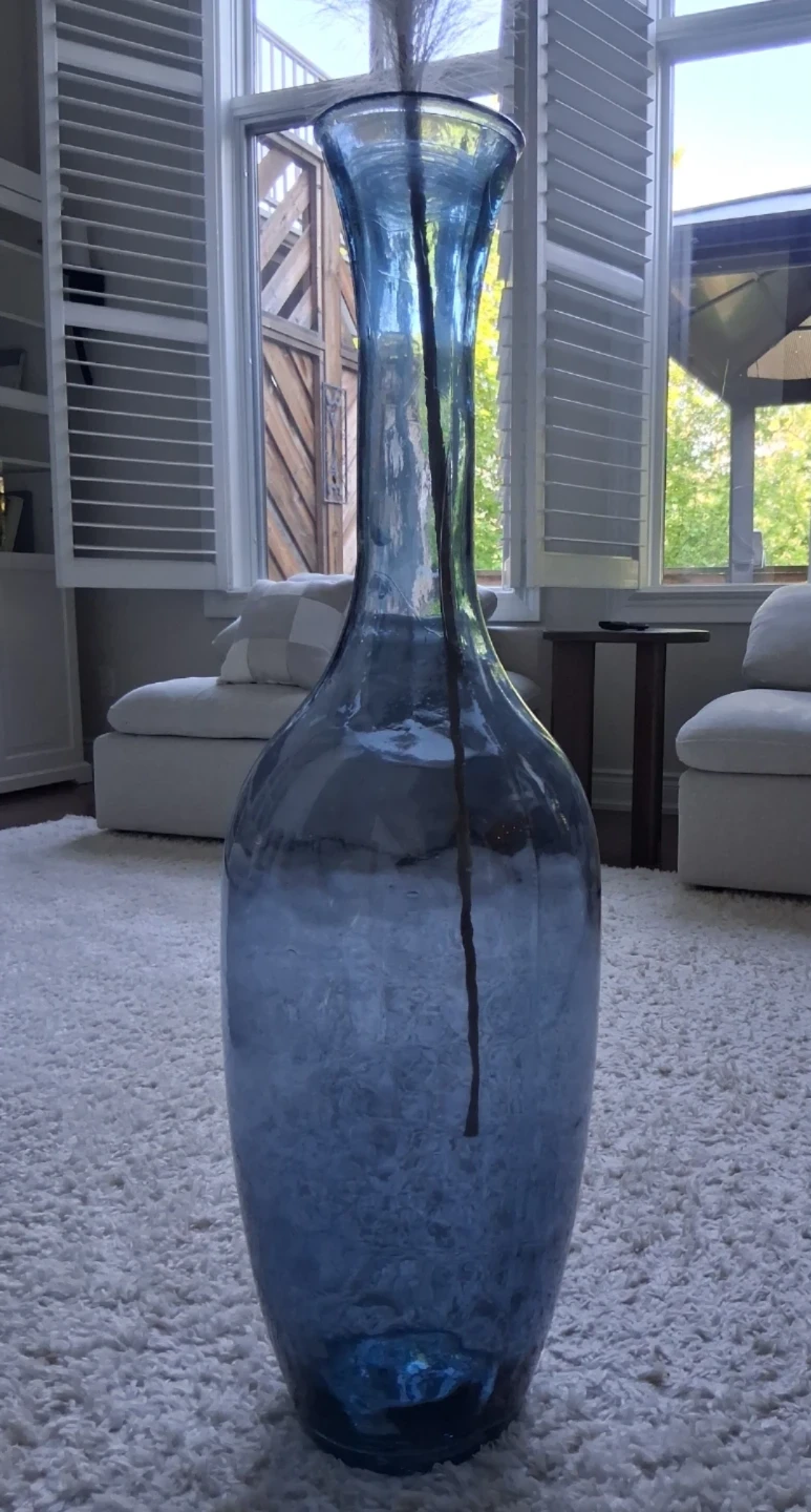 Large Blue Glass Vase with Tall White Feathers - photo 2