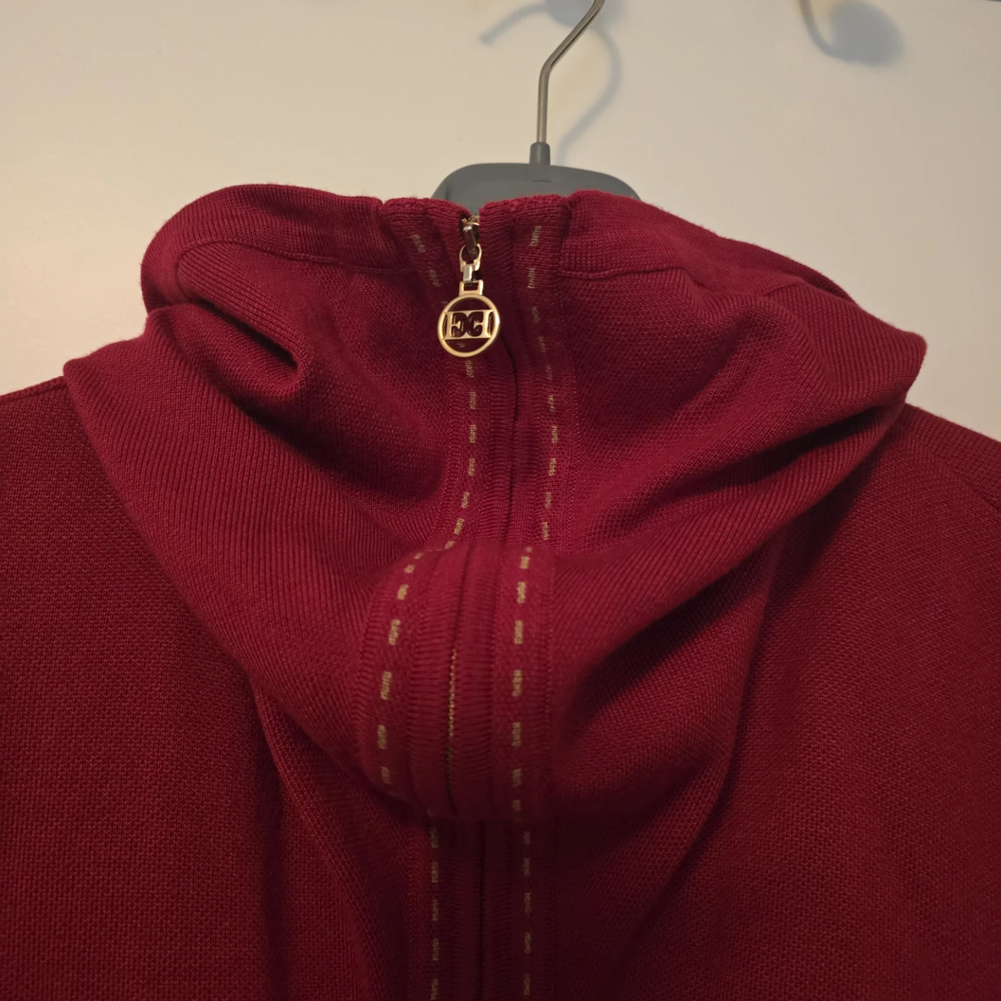 Escada Red Full-Zip Knit Jacket Size 40 - photo 5