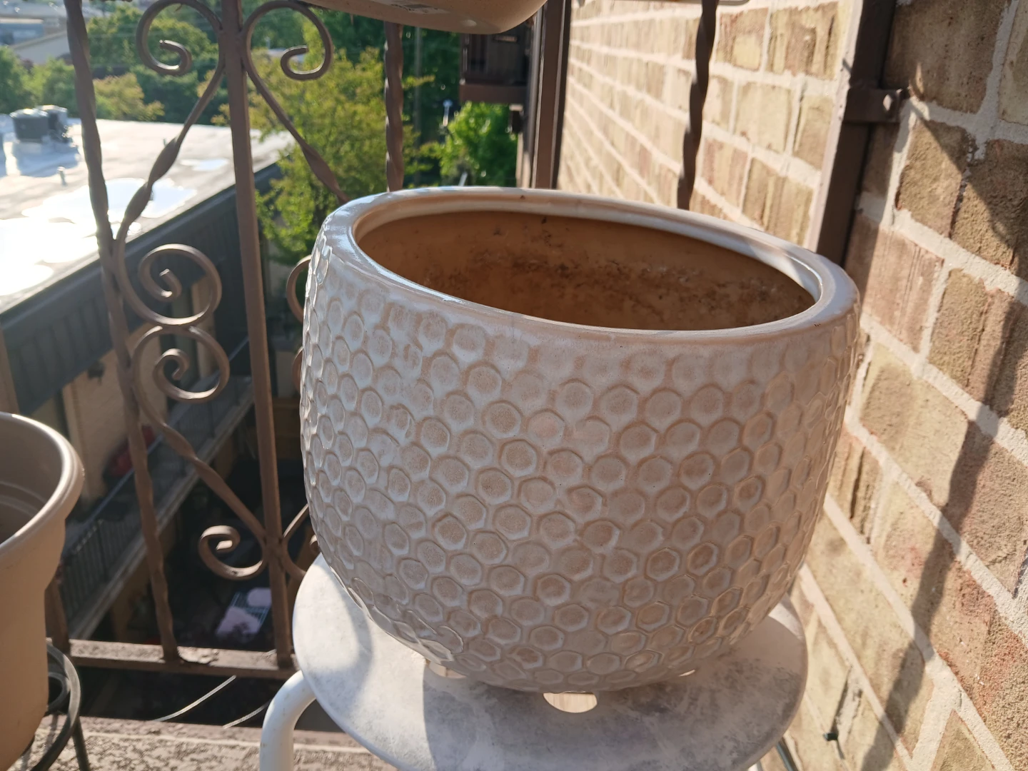 Plant pot and patio decorations - photo 2