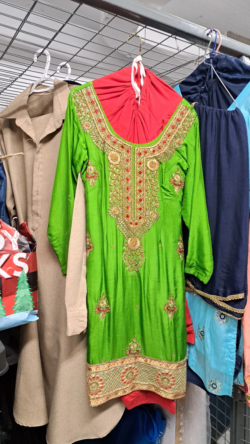 Women's Salwaar Kameez - parrot green