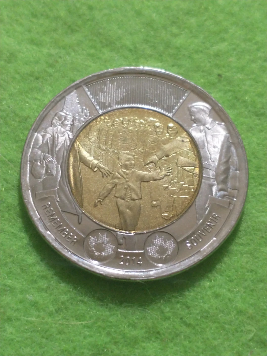 2014 Canada $2 "Remembrance" Coin