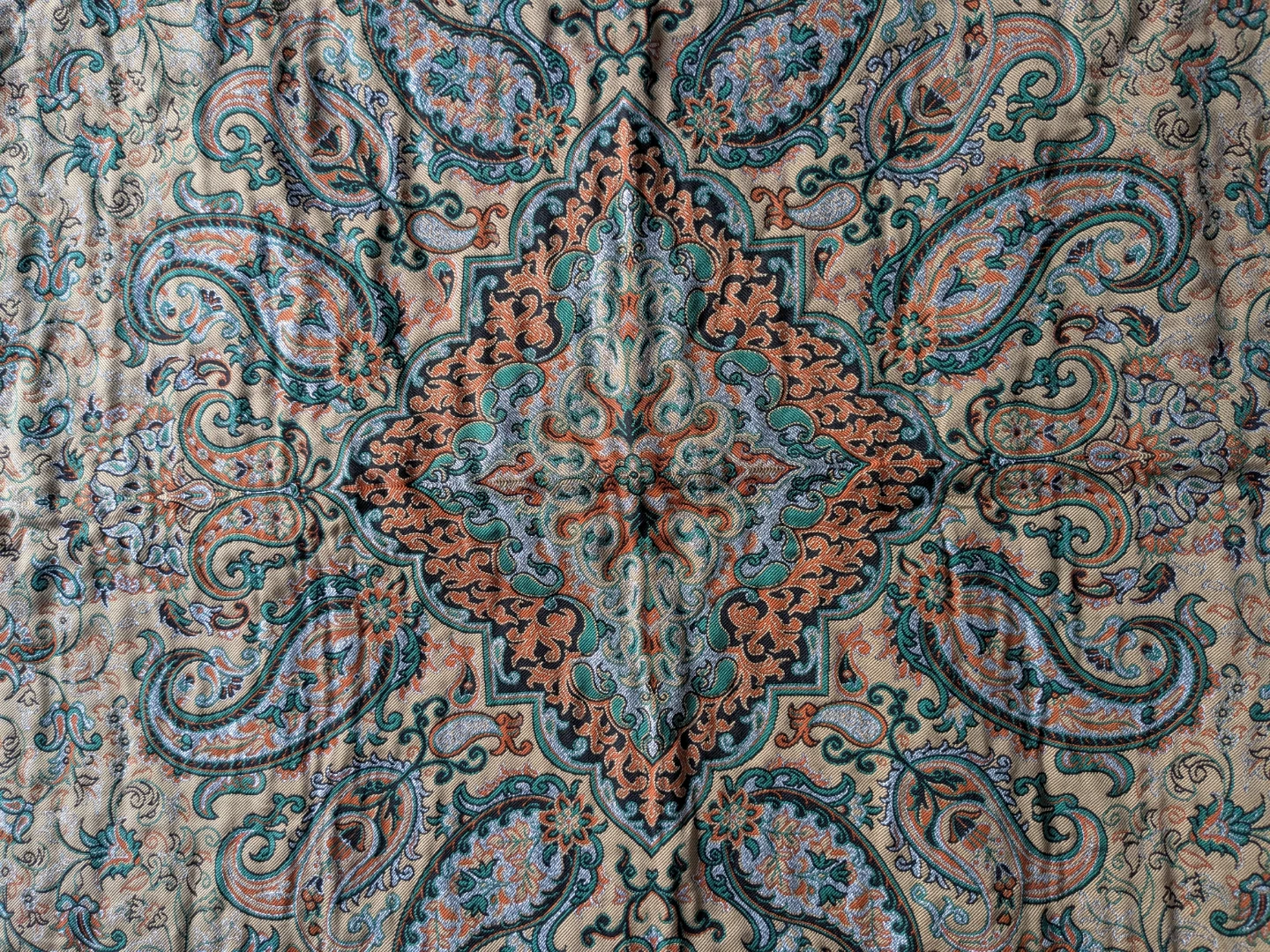 Paisley Print reflective table top - photo 3