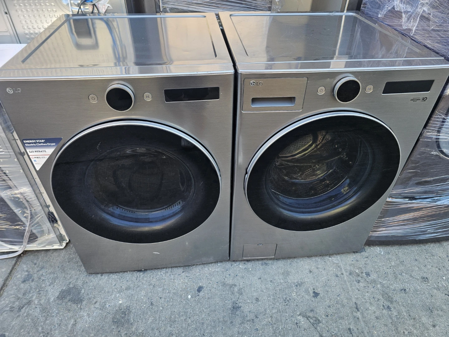 Lg washer and electric dryer set