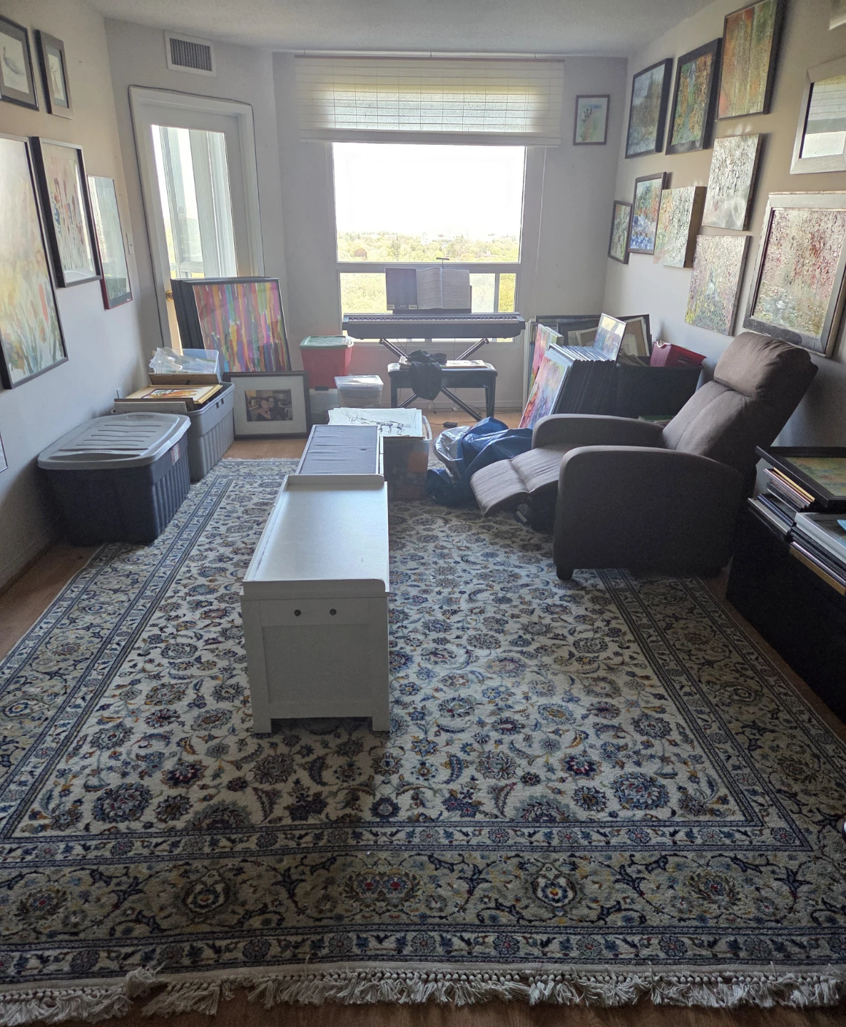 FURNISHED RM IN SHARED 2BDRM CONDO MIDTOWN