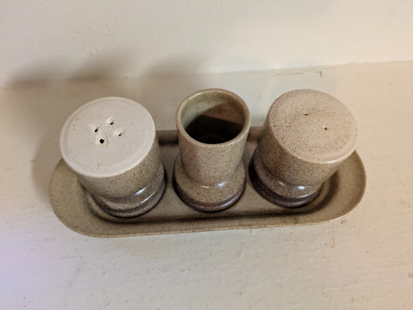 Ceramic Condiment Set with Tray - photo 2