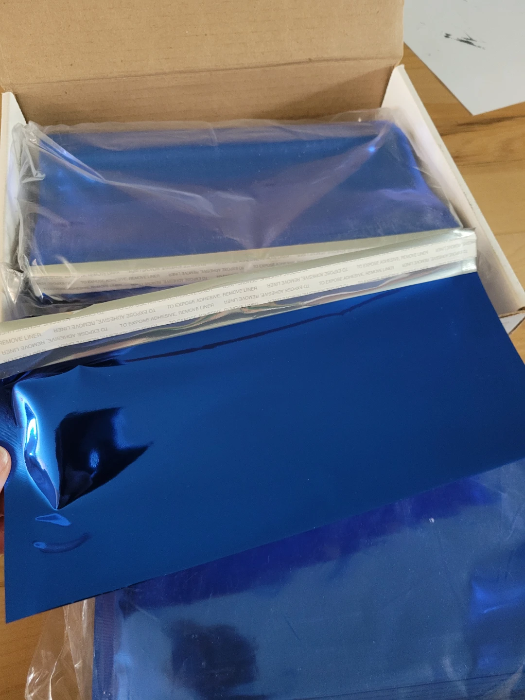 Uline 4 1/8"x9.5" Blue Glamour Mailer 250 CT - photo 2