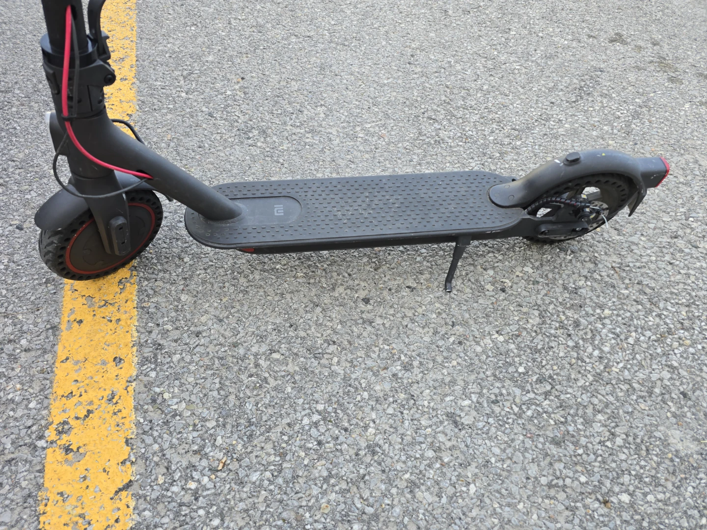 Xiaomi Pro 2 Electric Scooter - photo 2