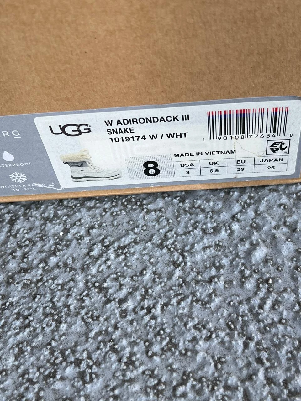 BARGAIN SALE OPEN BOX: UGG Women's Winter Boots Snakeskin - photo 3