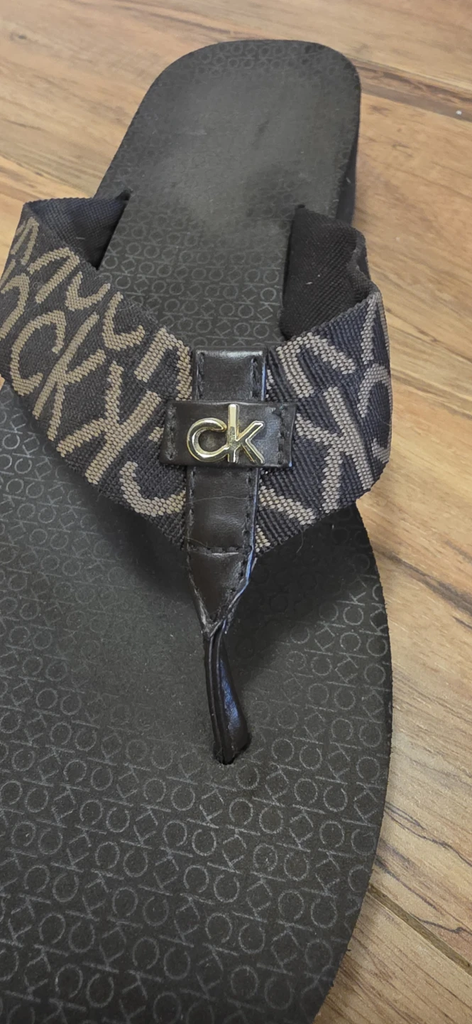 Calvin Klein Women's Flip Flops - photo 2