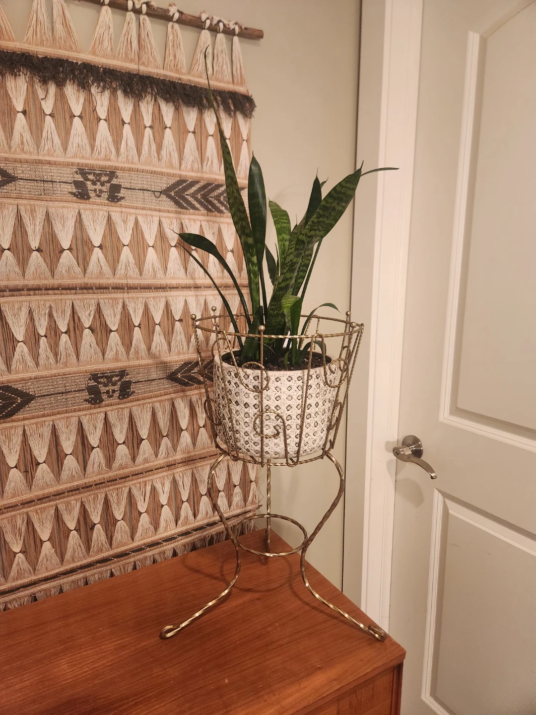 MID CENTURY MODERN Metal Plant Stand