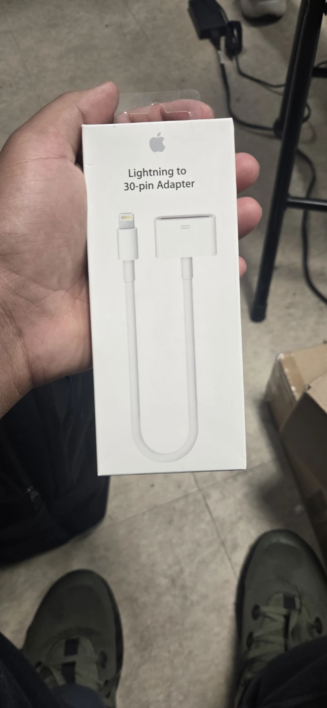 Apple Lightning to 30-pin Adapter (0.2 m)